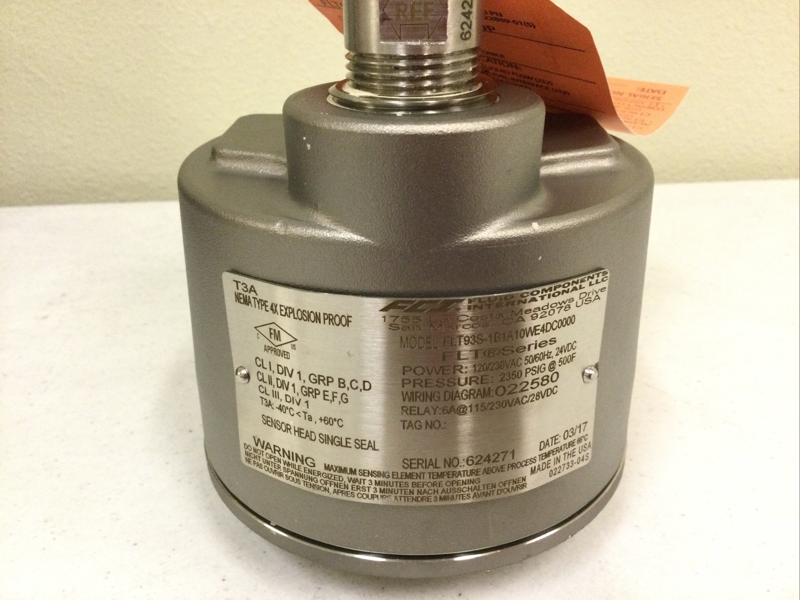 NEW, FCI FLUID COMPONENTS FLT93S-1B1A10WE4DC0000 SENSOR HEAD SINGLE SEAL 624271