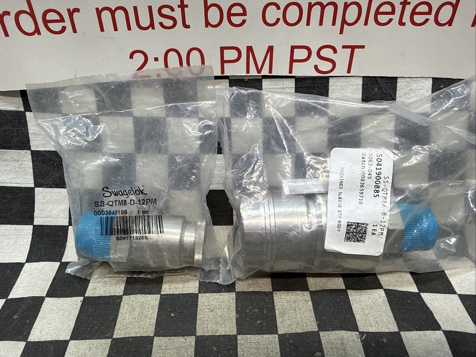 ONE SET OF SWAGELOK SS-QTM8-D-12PM & SS-QTM8A-B-12PM, SHIPSAMEDAY #1178P3