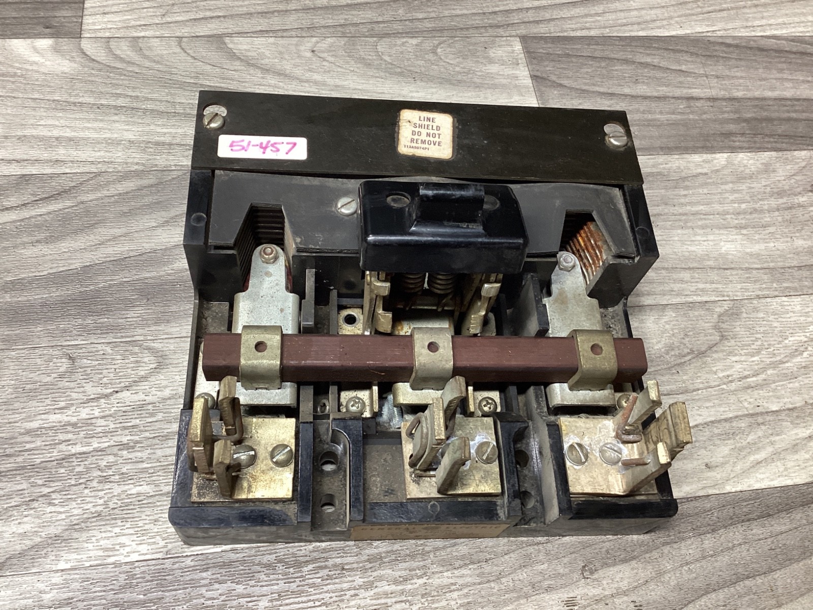 GENERAL ELECTRIC 3-POLE DISCONNECT SWITCH MR-200 343L510G10 #114D129PR5*SI