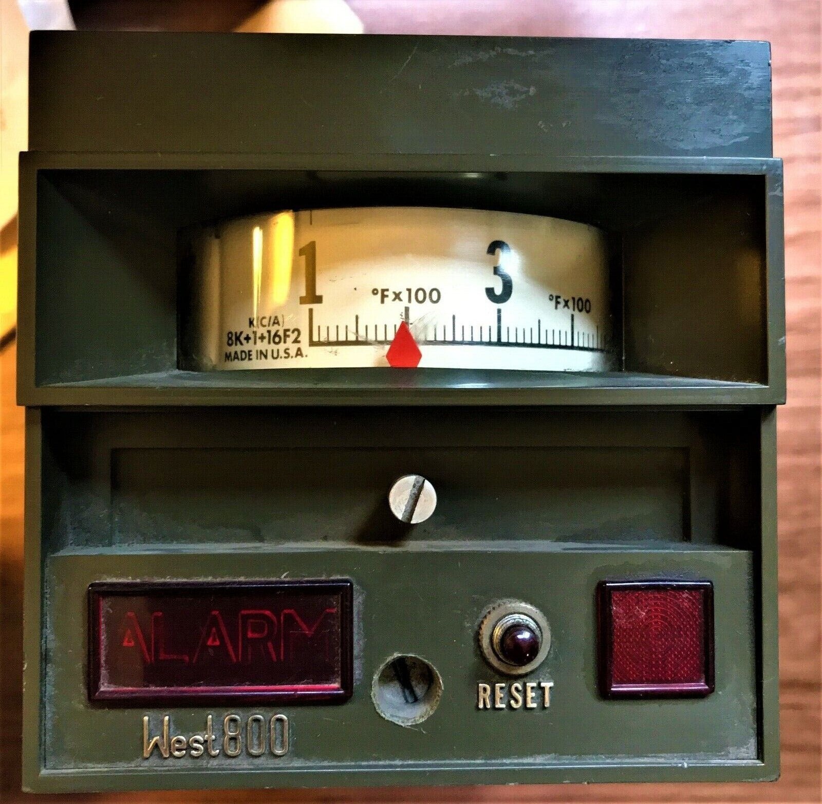 METER  TEMPERATURE METER  PN 8K+1+16F2  MFD BY WEST