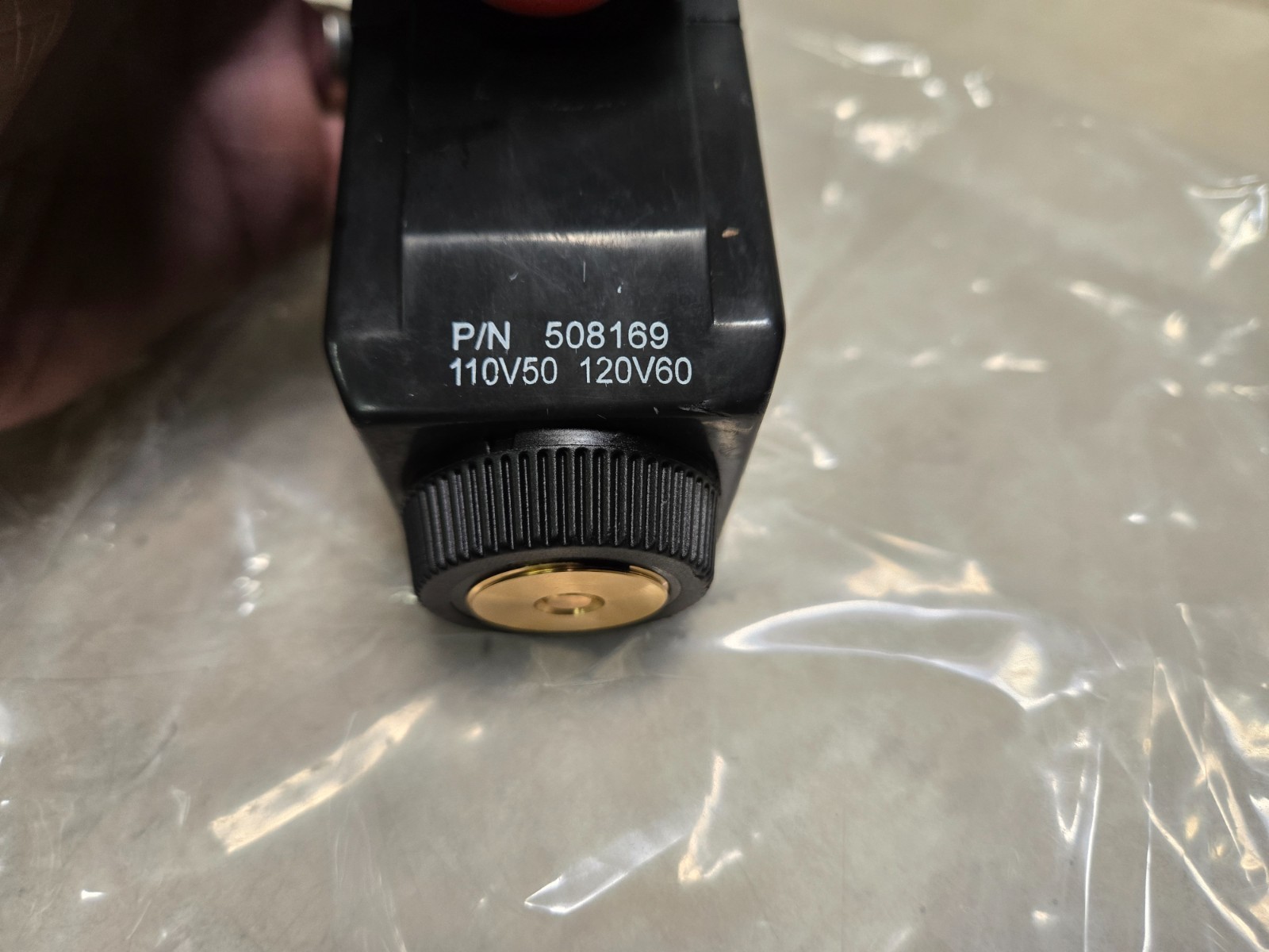 VICKERS BY DANFOSS Directional Control Valve DG4V-3-2A-M-FTWL-B6-60 508169