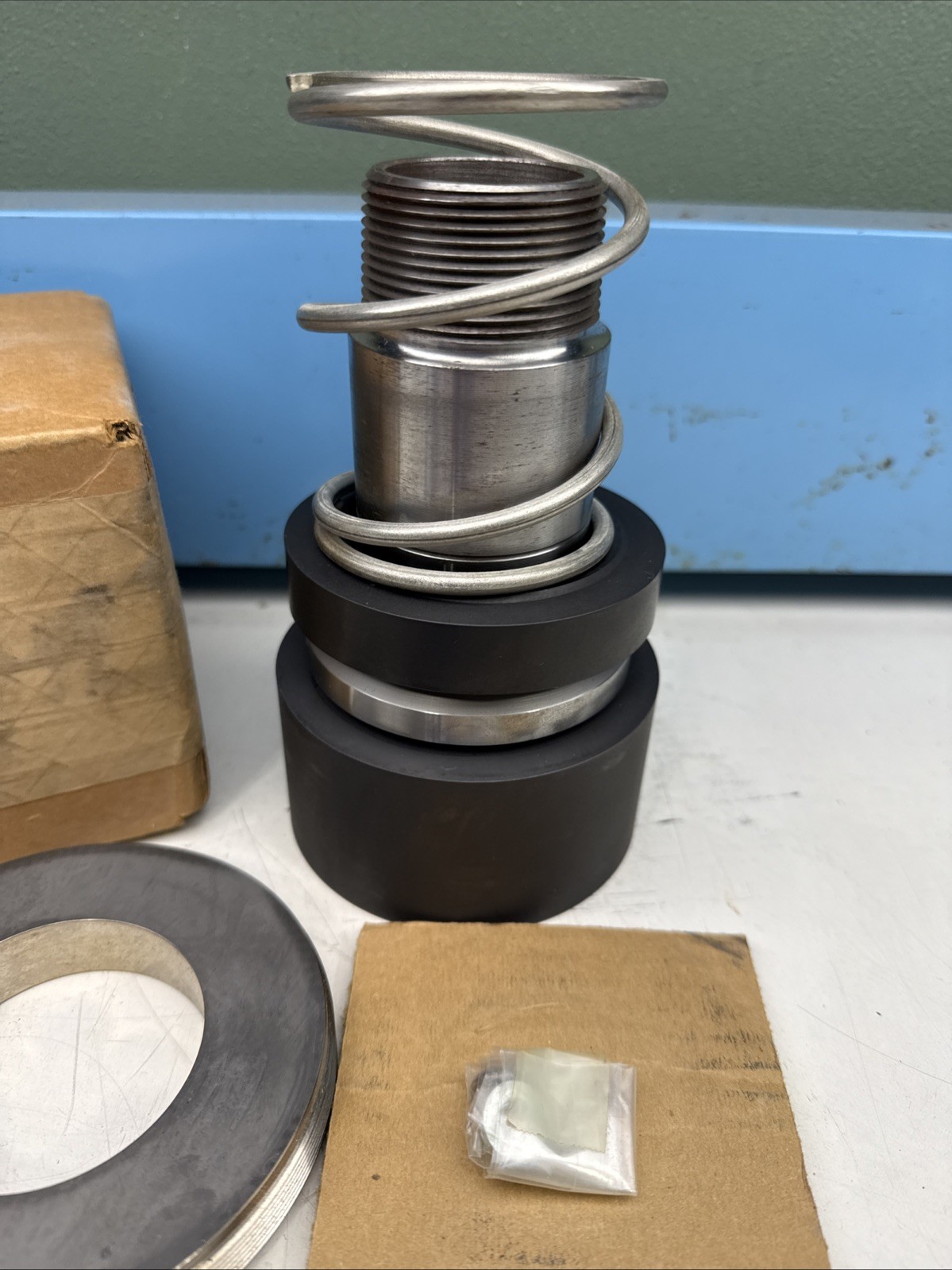 DEUBLIN REBUILD KIT 1-1/2” NPT RH 9150-020B195 (NO GASKET IT BROKE IN BOX)