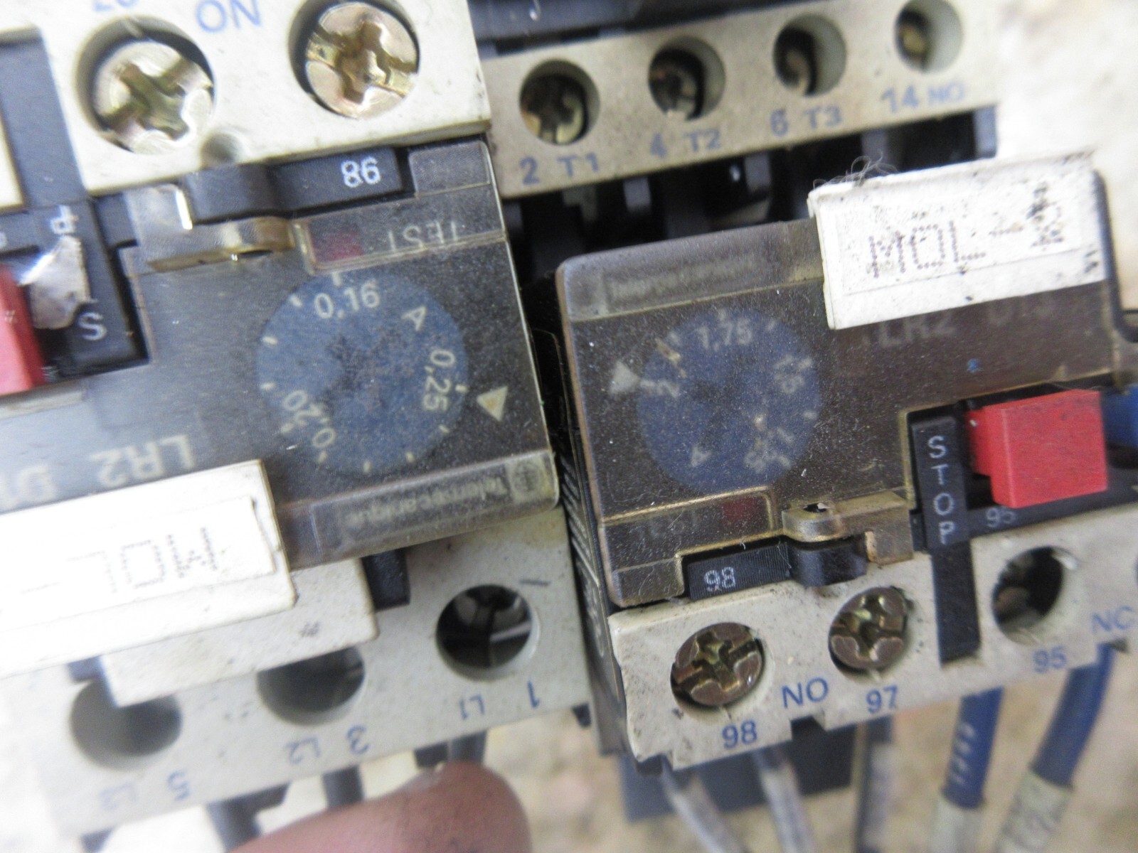 TELEMECANIQUE CONTACTOR LC1 D09 10 CR3 LR2 D13X6 LOT OF 2 PIECES
