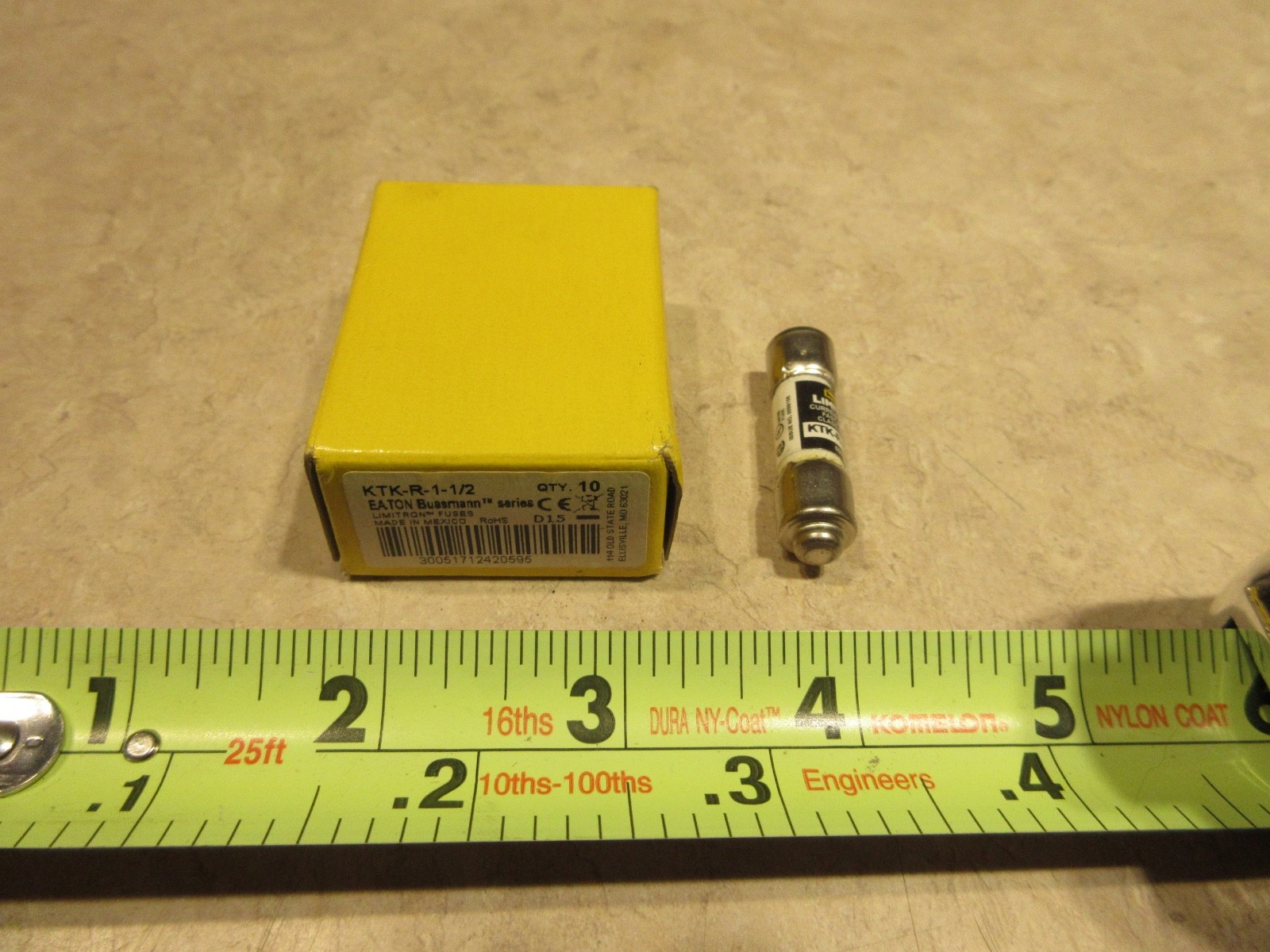 BOX OF 10 BUSSMANN KTK-R-1-1/2, 600VAC FUSES 1.5A, AB0350