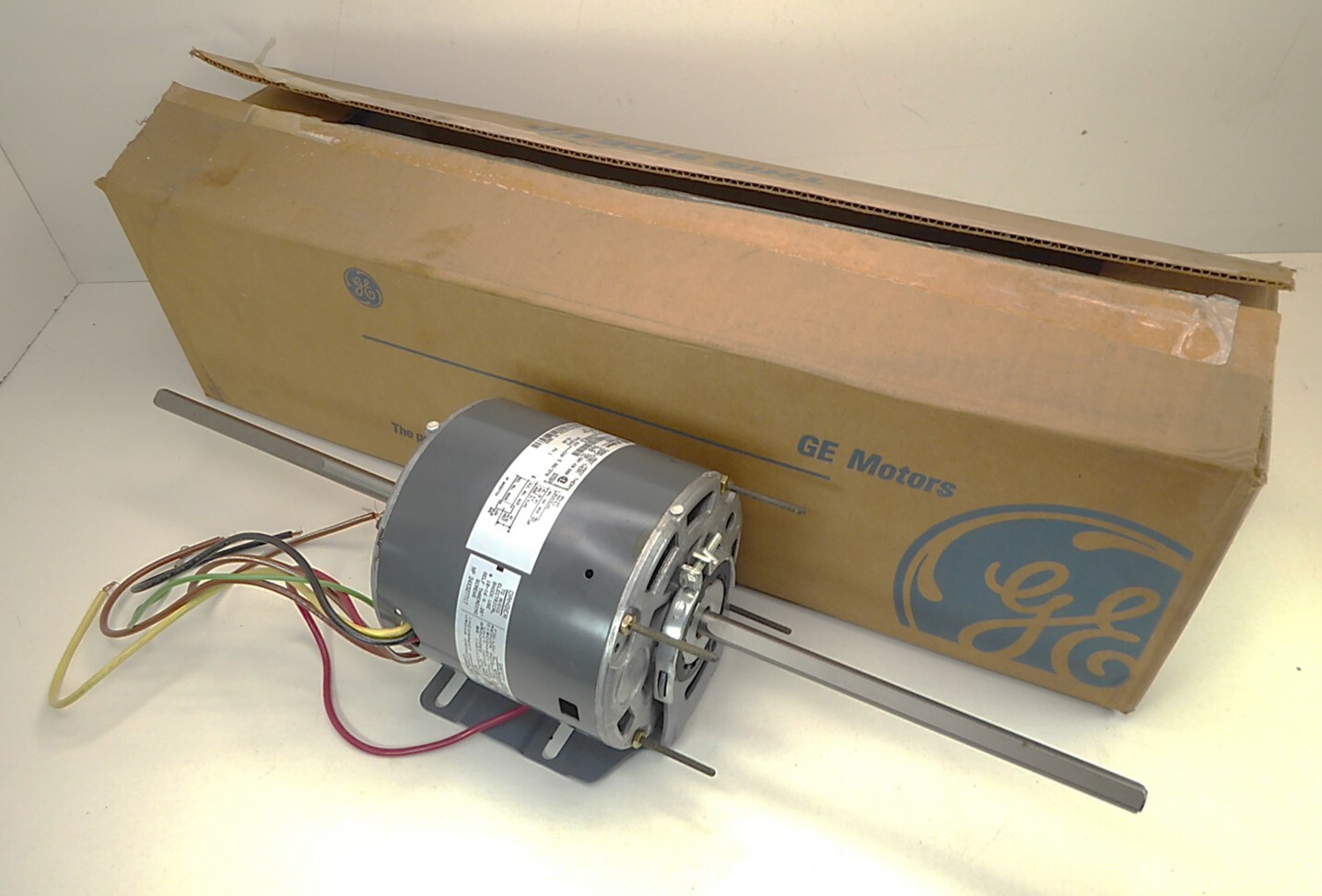 GE 5KCP39NGD369ES 1/2HP 1075RPM 208-230V Stock #3092 NEW IN BOX