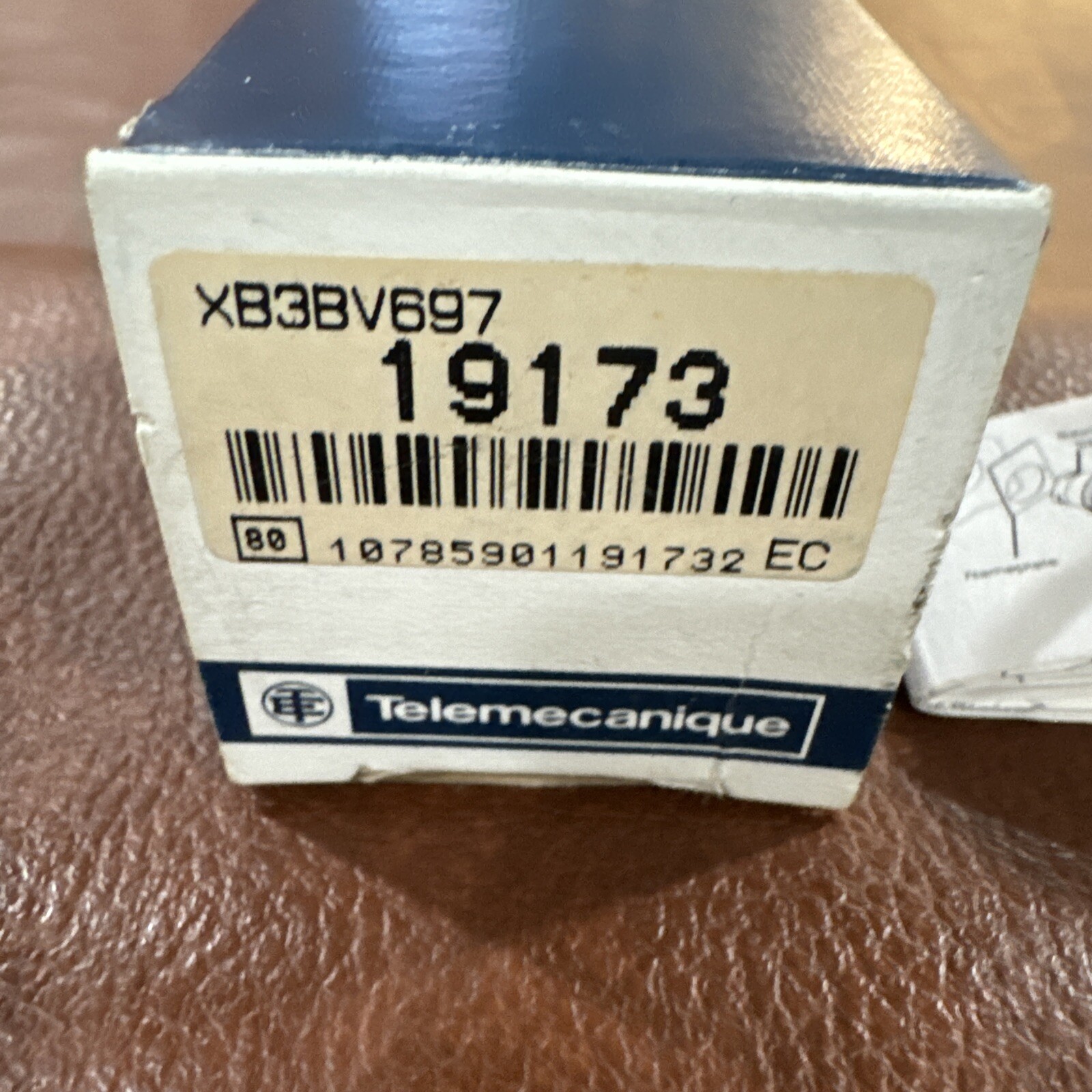 Telemecanique 19173 XB3BV697 Z..-BV6 Pilot Light Clear White #GLB-2-1
