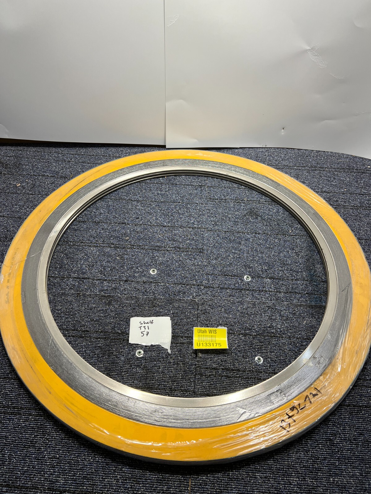 QTY 8 Flexitallic Spiral Wound Gasket 20″ 300 ASME B16.20 347/347/FG Yellow