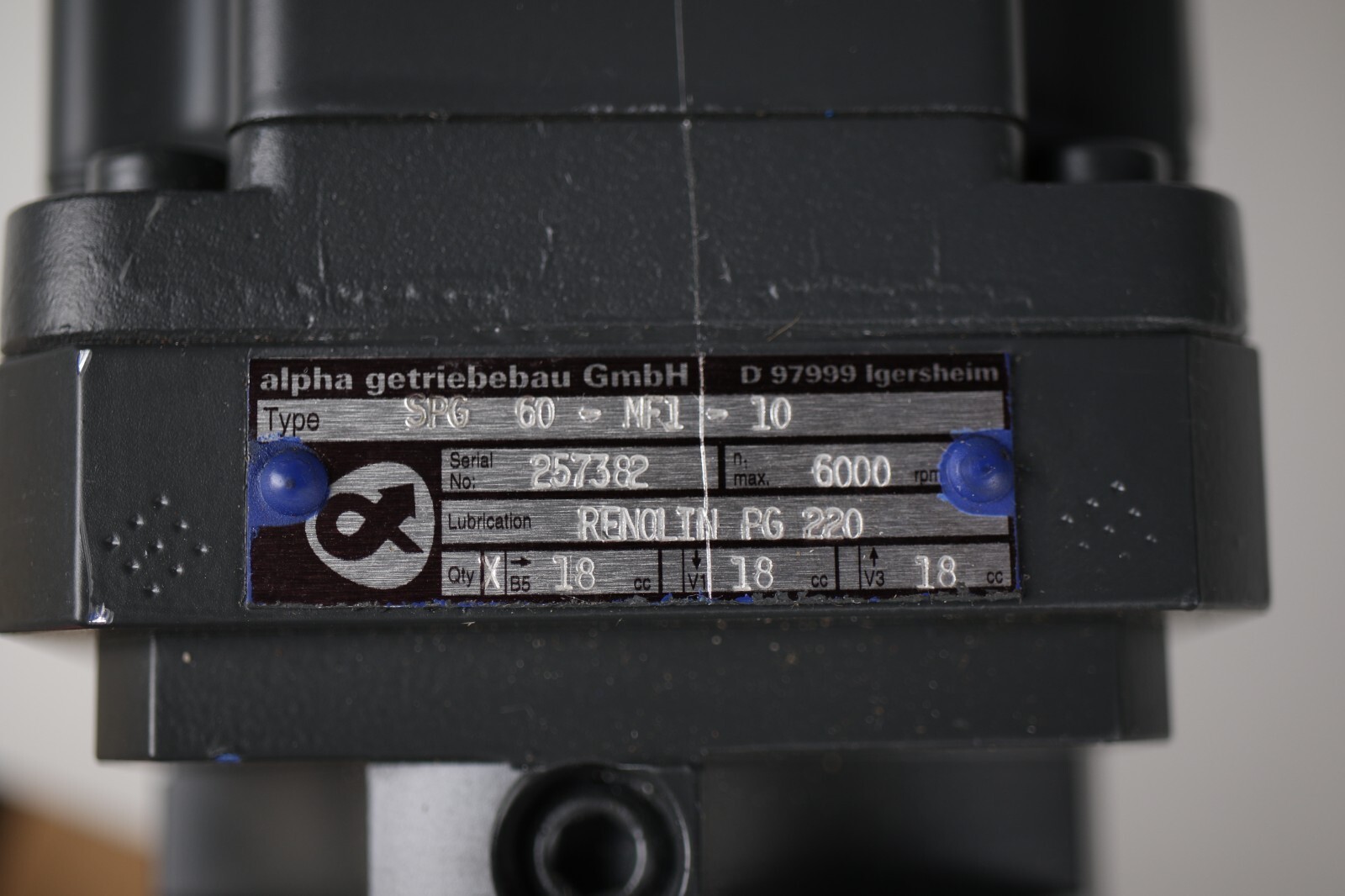SIEMENS 1FT5036-0AF01-1-Z Z:G45V09 + ALPHA SPG 60-MF1-10 (SERVO MOTOR + GEARBOX)
