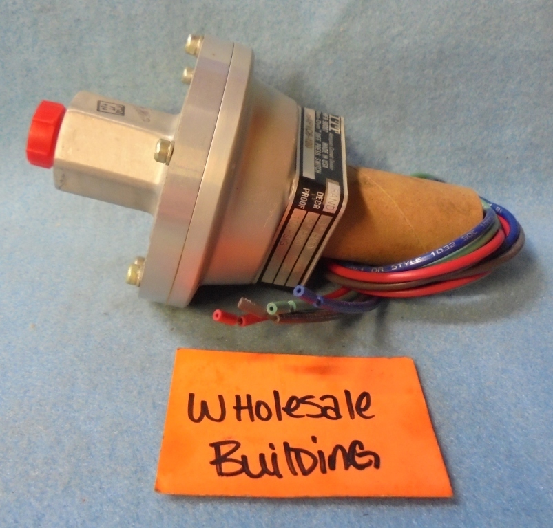 ITT DIFFERENTIAL PRESSURE SWITCH, 164P1C6-130, NEO-DYN, 100 PSIG
