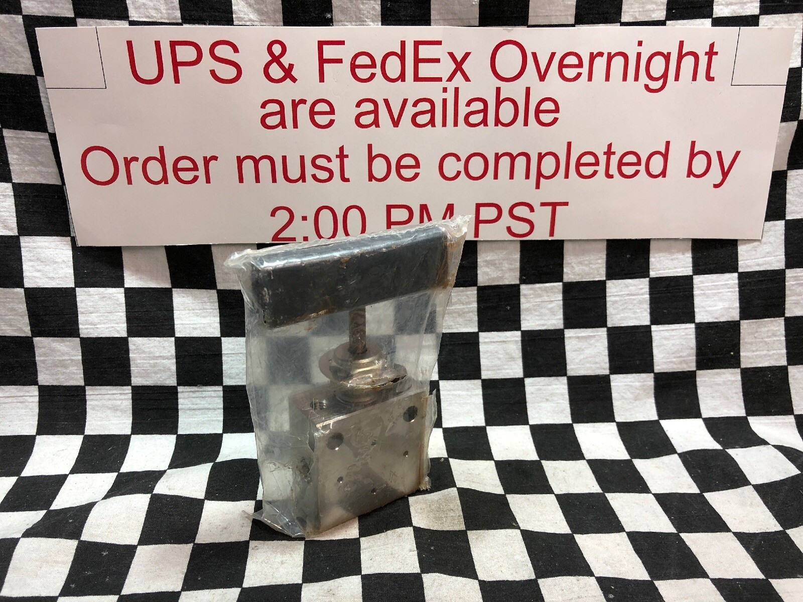 BUTECH PRESSURE SYSTEMS NEEDLE VALVE 1/4″ FNPT, B-1931-01, SHIPSAMEDAY