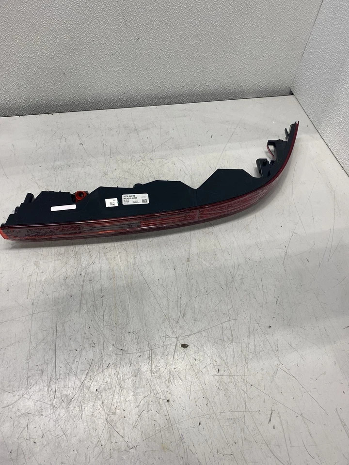 New AUDI 4M0-945-095-A Q7 SQ7 4M Rear Left Lower Tail Light 4M0945095A LEFT LEFT