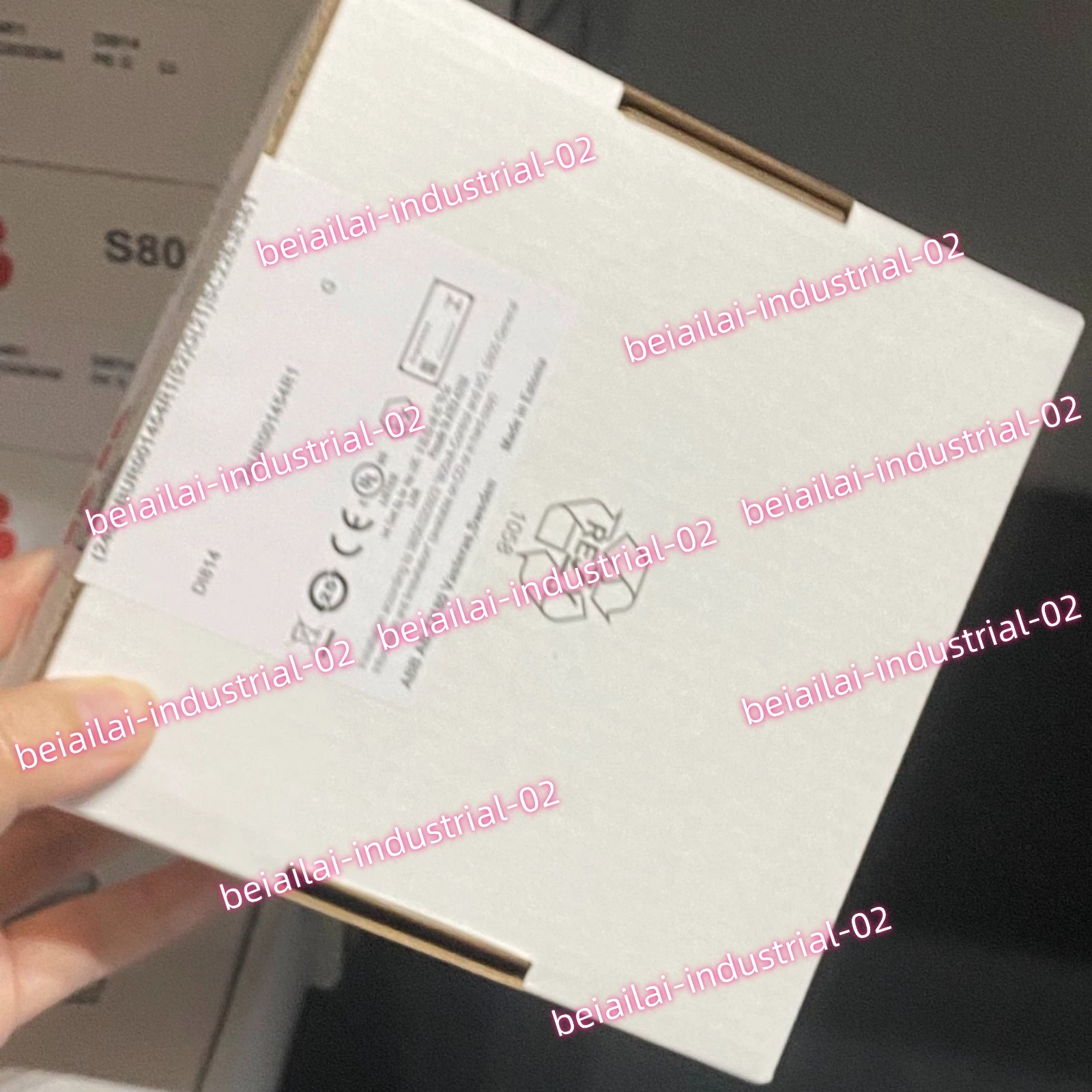 ABB PLC Module DI814 3BUR001454R1#1pcs new in box