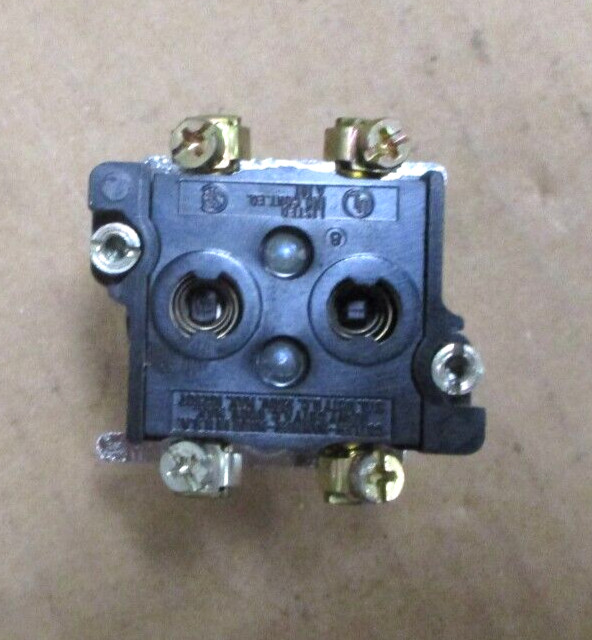 Cutler-Hammer 10250T103 Operator Std. Button Green A7600AES