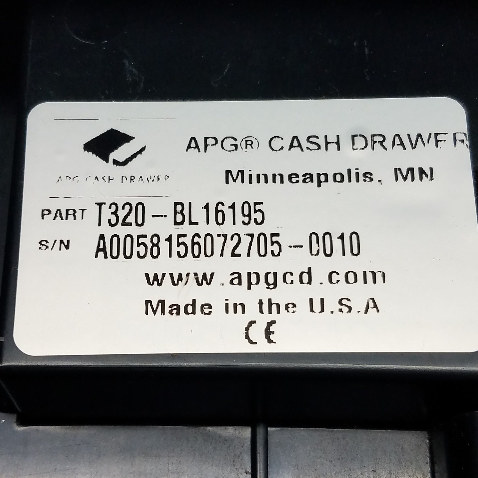 APG T320-BL16195 Cash Drawer, Black – USED