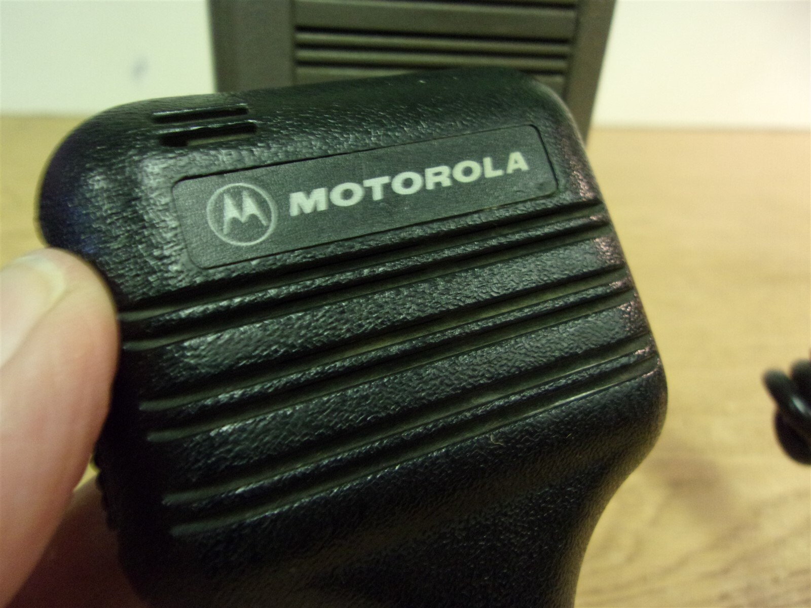 Motorola HT50 Synthesized Radio w/ NTN4849A Microphone *FREE SHIPPING*