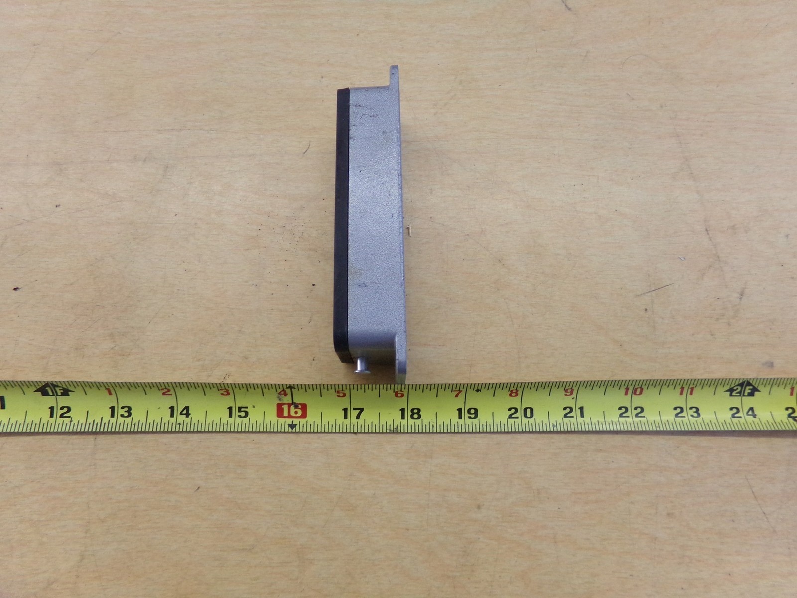 NEW Bracket 5-1/2″ x 1-11/16″ x 1-1/4″ *FREE SHIPPING*