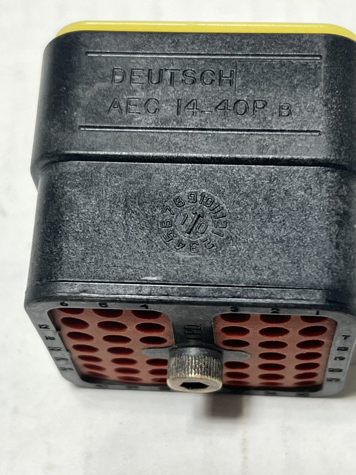 Deutsch Automotive AEC14-40P CATERPILLAR