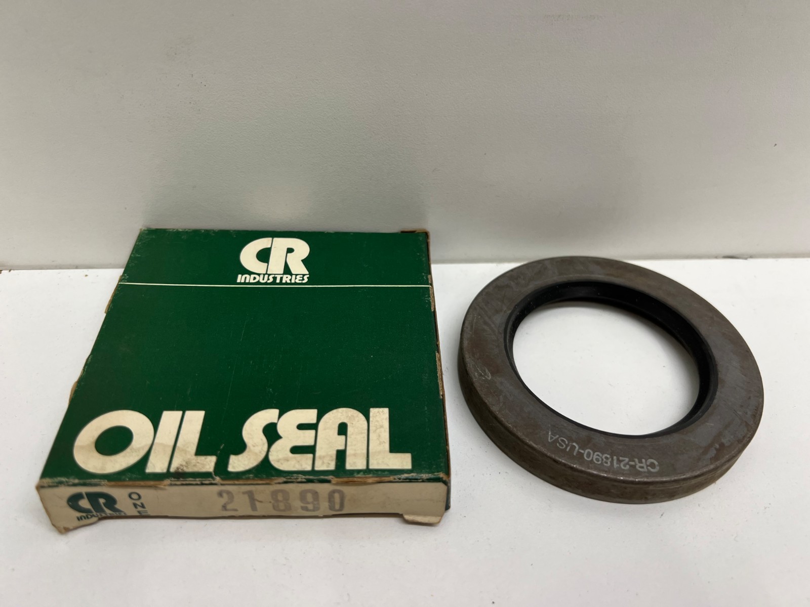 NEW OLD STOCK! CHICAGO RAWHIDE OIL SEAL 21890