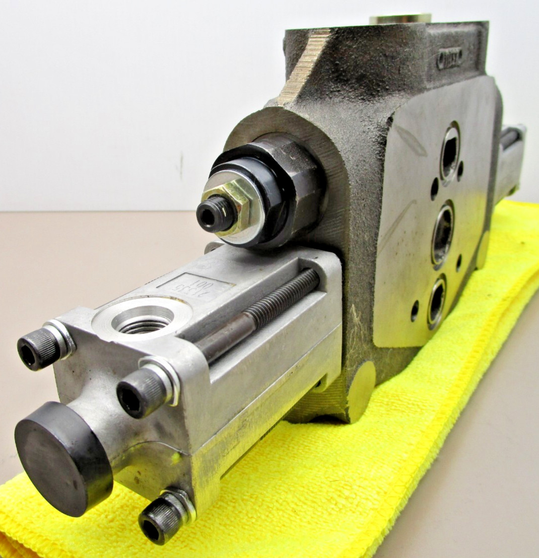 Gresen Hydraulics 20645K Directional Control Valve Section Pneumatic Operators