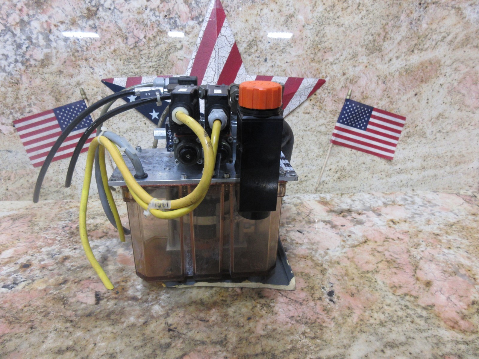 HAWE LUBRICATOR FP 12 M-H 1,1/B1,3-AX3E/140-BWN 1 F-H 8-21-1-G24 MAHO MH800W CNC