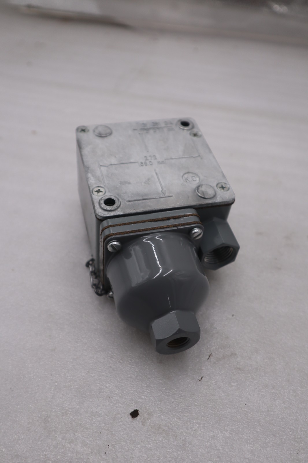 NEW ALLEN BRADLEY 836T-T251J /B PRESSURE CONTROL STOCK GF-713A