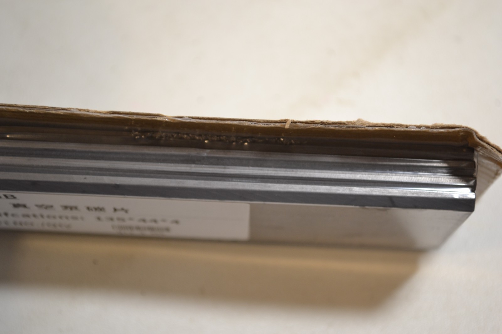4PCS/Pack SV1063B Specifications: 135*44*4
