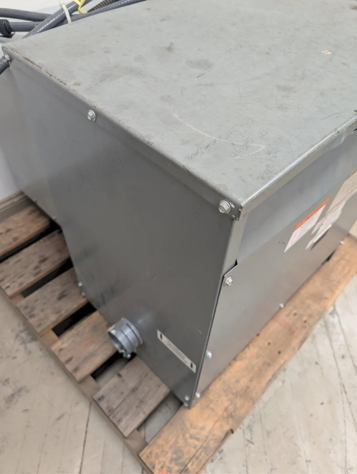 Square D 75kVA Transformer 480V to 208Y/120V 3 Phase Sorgel 75T3H Type 2