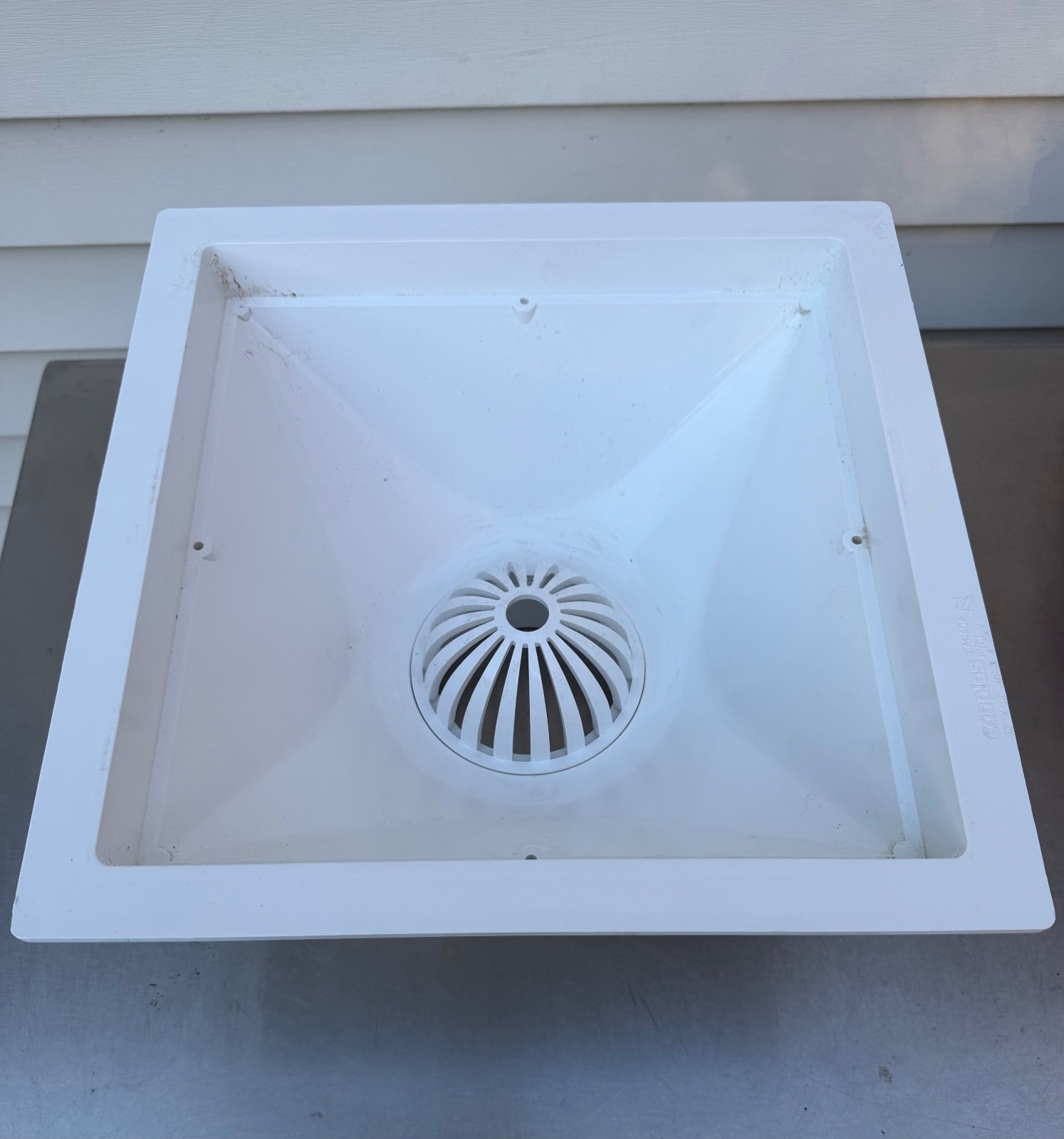 Canplas PVC1 4712-1 12″ X 12″ X 6″ X 4″ PVC Floor Sink Heavy Duty Canada