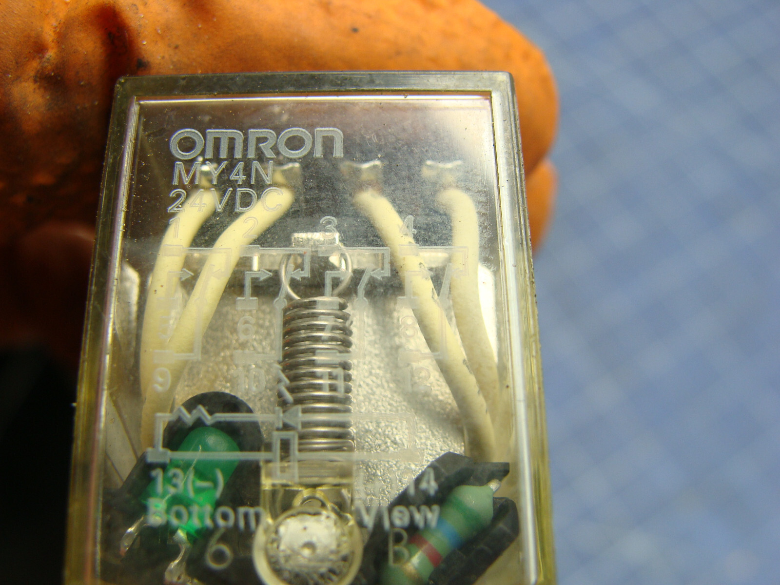 LOT OF 5 OMRON RELAYS MY4N 24VDC 5A 240VAC W/BASE 2165W1