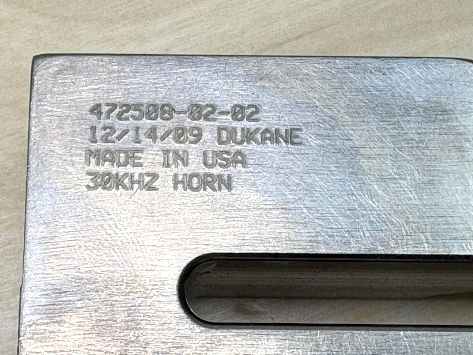 Dukane 472508-02-02 30 kHz Titanium Ultrasonic Welding Horn 3.25 X 3.5 X 1.25