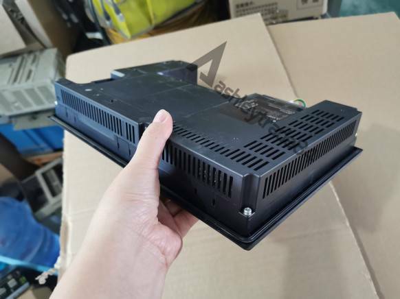1PC USED Mitsubishi Touch Screen GT2710-STBD
