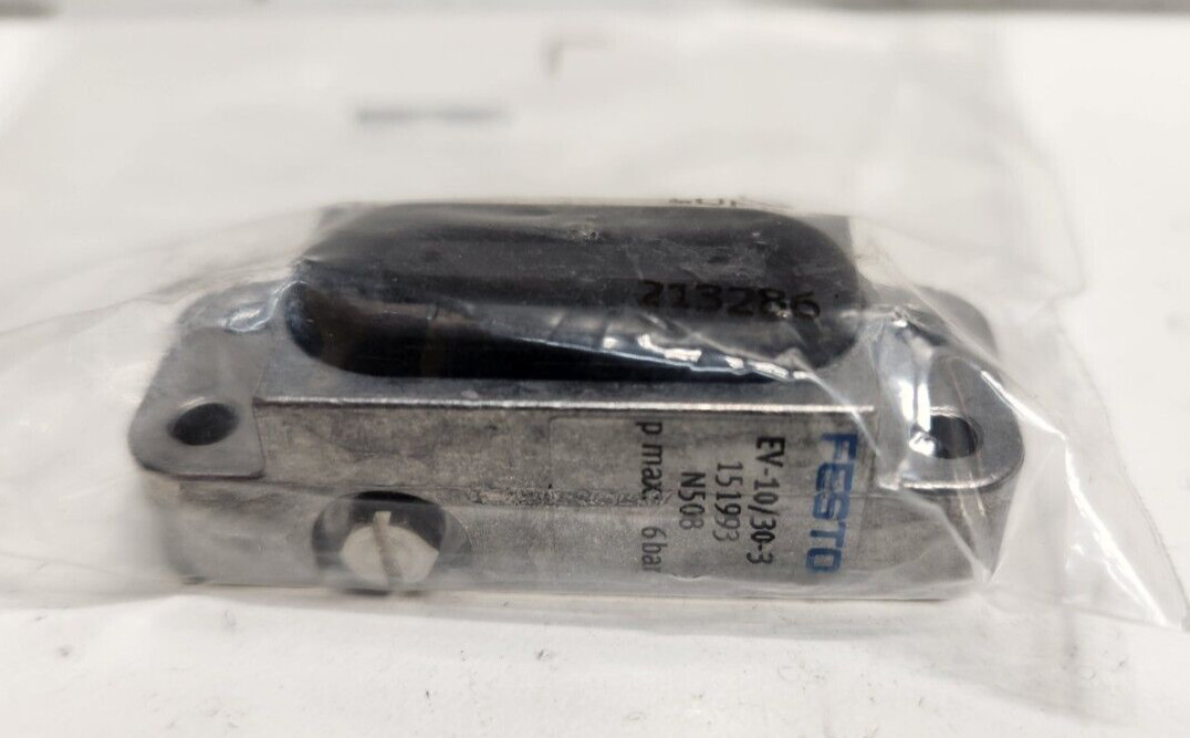 NEW OLD STOCK! FESTO SINGLE ACTING 3MM STROKE CLAMPING MODULE 151993 EV-10/30-3