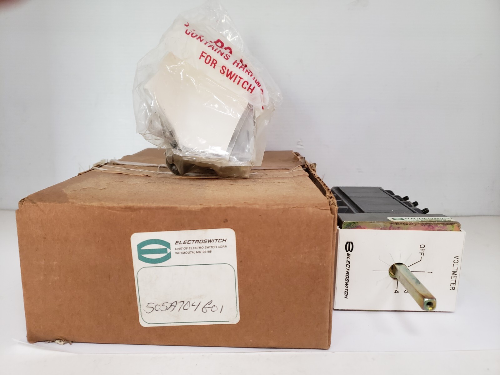 ELECTROSWTICH 505A704G01 ROTARY SWITCH 600V AC NIB