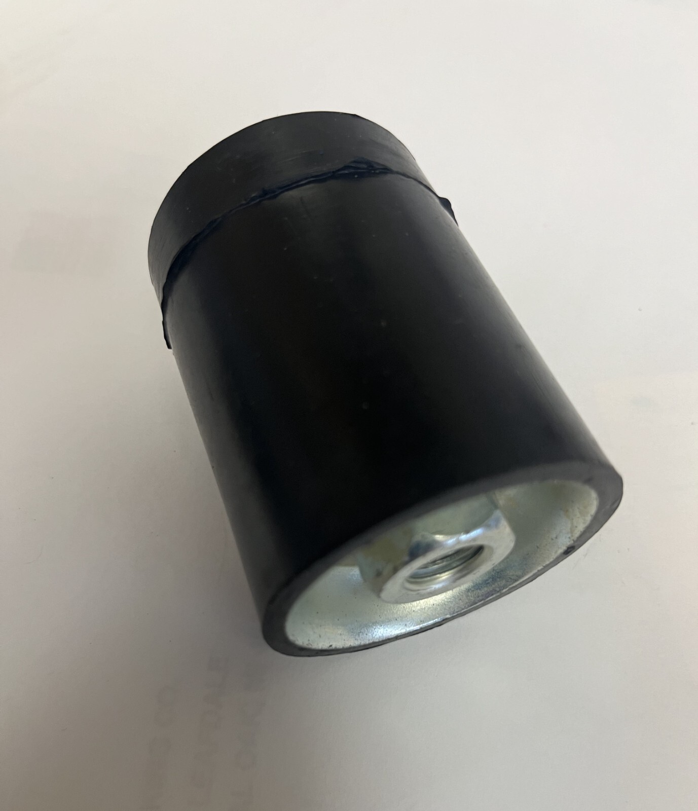 NEW – 2″ DIAMETER 2 5/8″ TALL FIRM RUBBER BUMPER FOOT 1/2-13 FEMALE