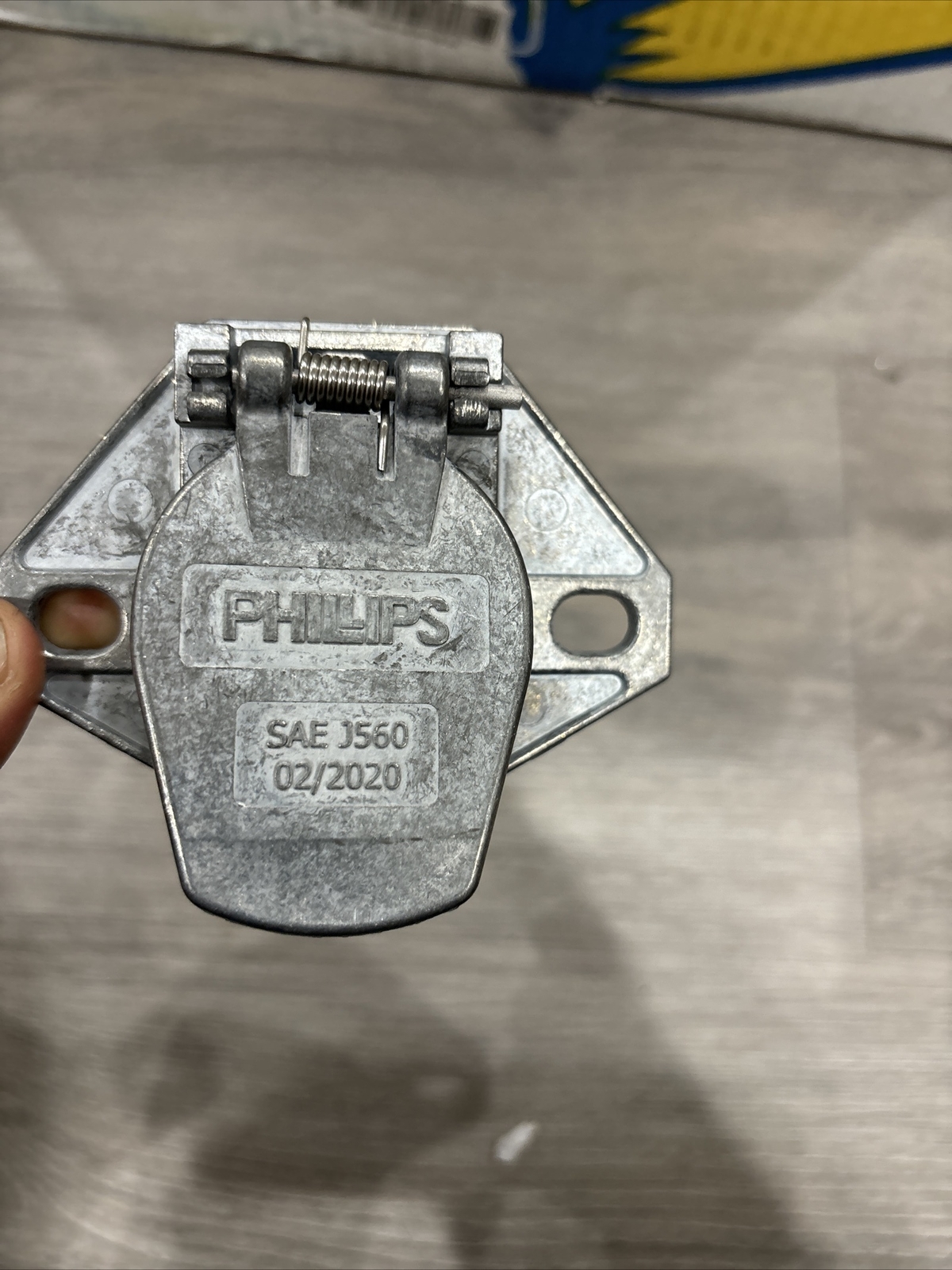 UNUSED PHILLIPS 15-720 STA-DRY SPLIT PIN SOCKET 7-WAY