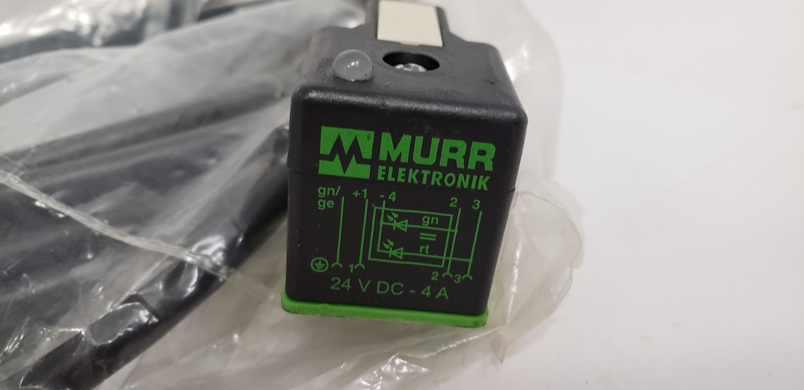 MURR ELEKTRONIK 256431 VALVE PLUG CONNECTOR, MSUEK-EB7C-638_7.5 MOLDED, NIB
