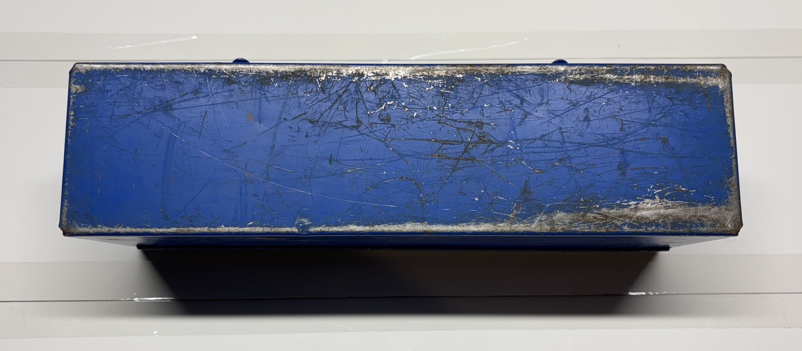 Mr. Shims Blue Size “B” Shim Metal Container Box with Latches and Handle