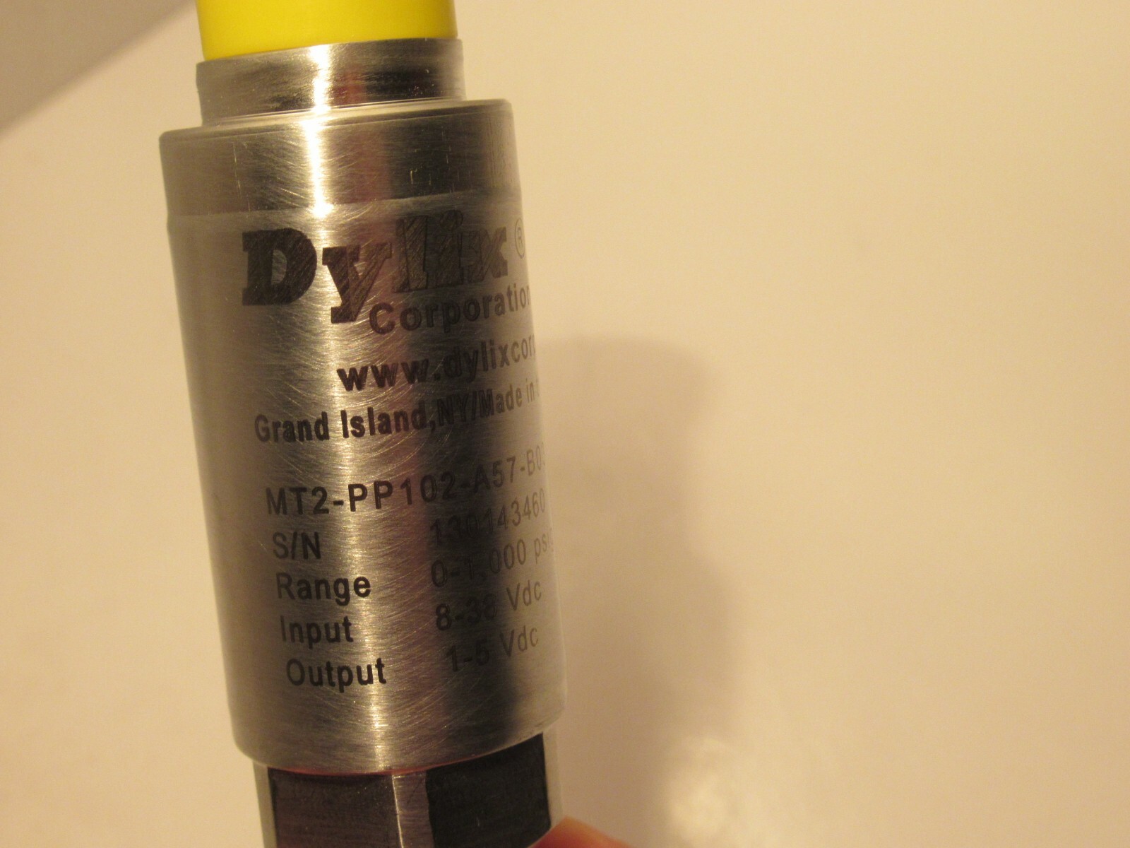DYLIX MT2-PP102-A57-B03-C01-D07 PRESSURE TRANSMITTER NEW