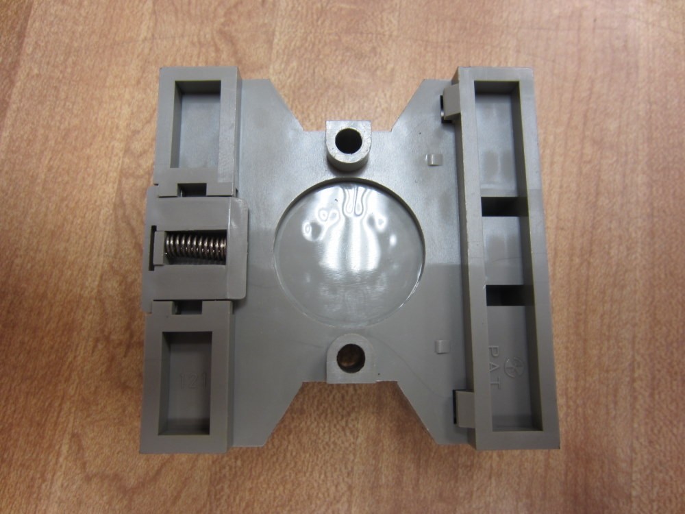 IDEC SR3P-06 Relay Socket SR3P06 (Pack of 3)
