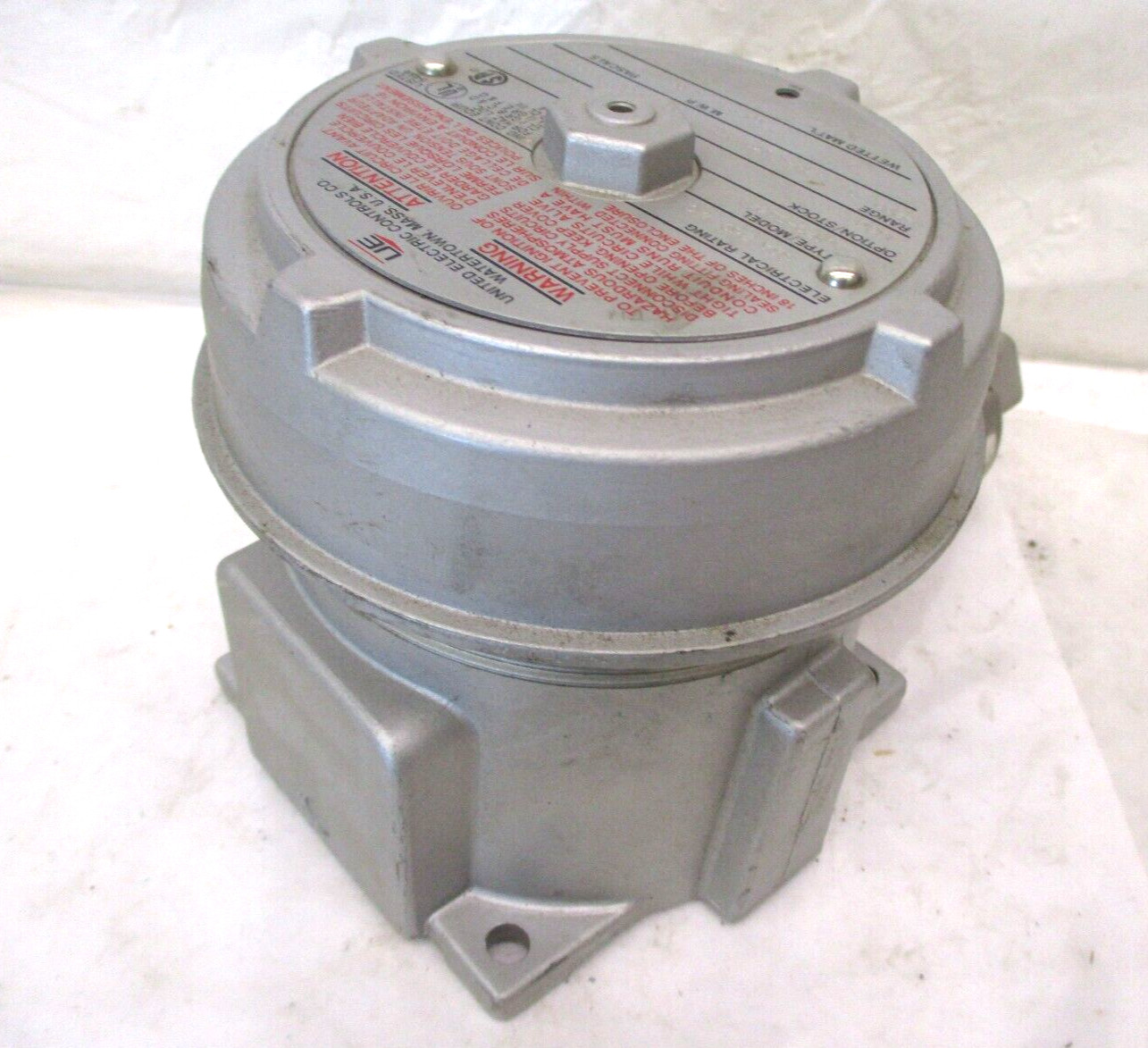 United Electric J120-S164B 4-200 PSI .28-13.79 BAR 1400kPA A7217WVS