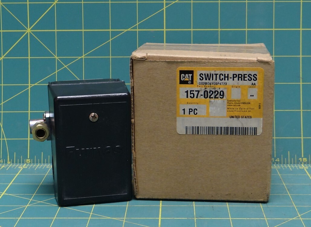 CAT Switch-Press P/N 157-0229, NSN: 5930-01-573-2119, D02M04Y09P4723