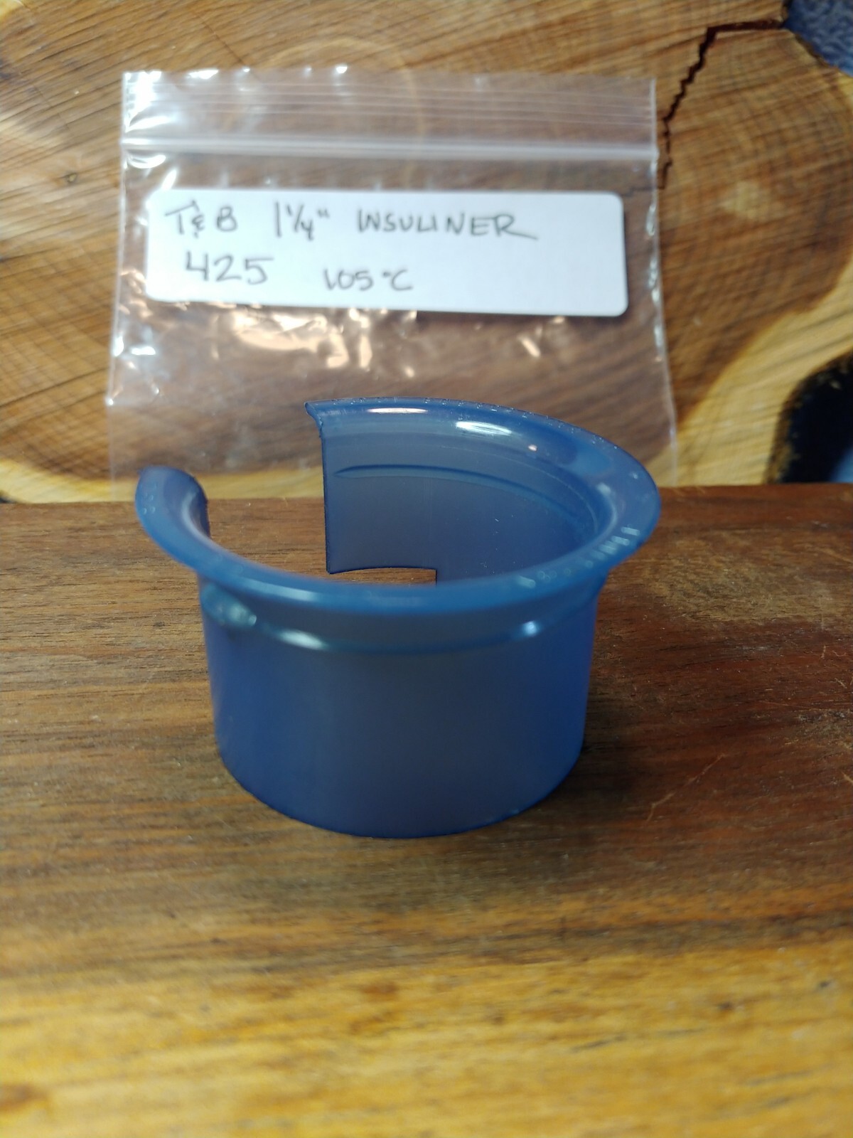 (1) T&B Fitting 1-1/4in Insuliner Sleeve Blue Thermoplastic NOS