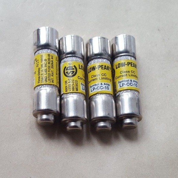LOT OF 4 BUSSMANN LP-CC-10 TIME DELAY FUSES (R3S4.4B2)