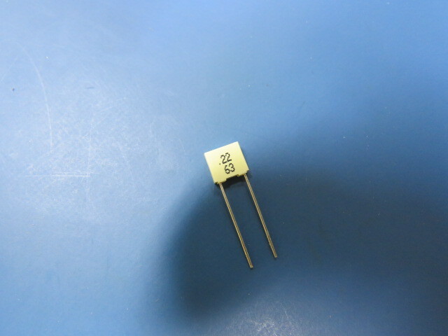 KEMET ELECTRONICS CORP R82DC3220DQ60J Qty of 100 per Lot Capacitor, Polyester M
