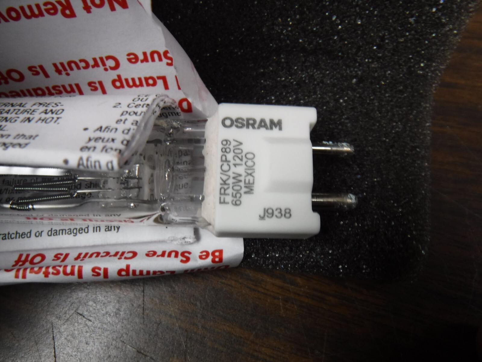 OSRAM NAED 54631 650W 120V – New Halogen Photo Optic Lamp GY9.5 bulb FRK/CP89