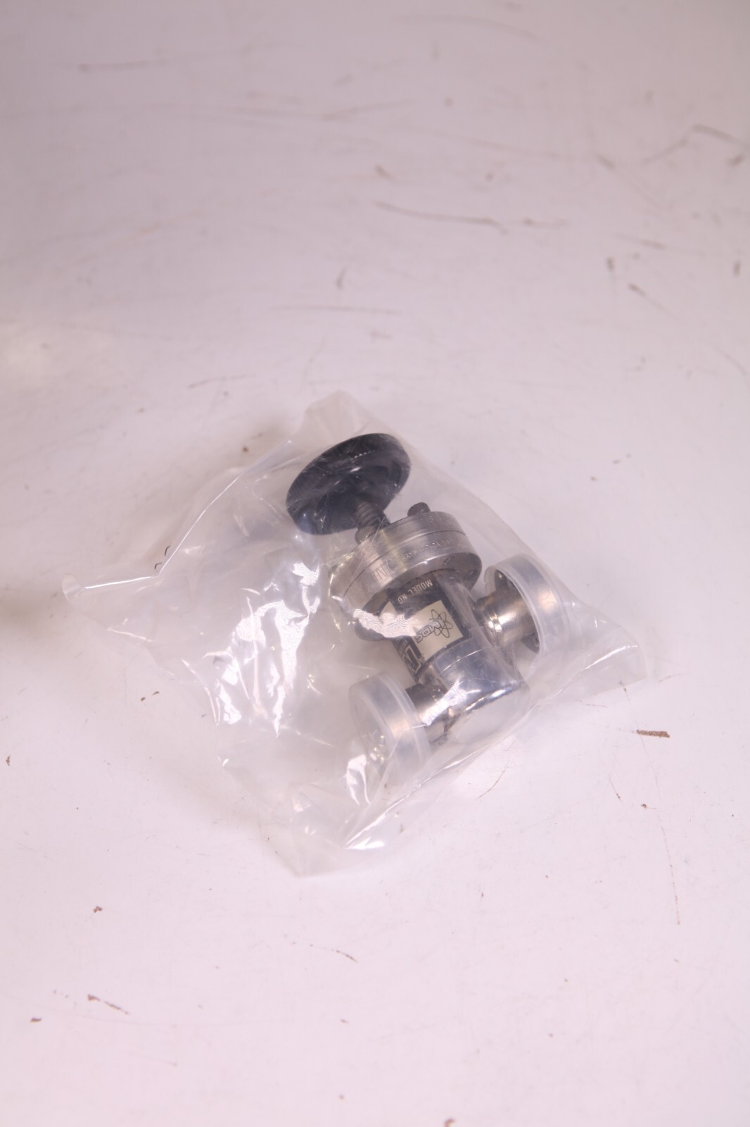 MDC Vacuum Products IV-075m Valve New, Old Stock