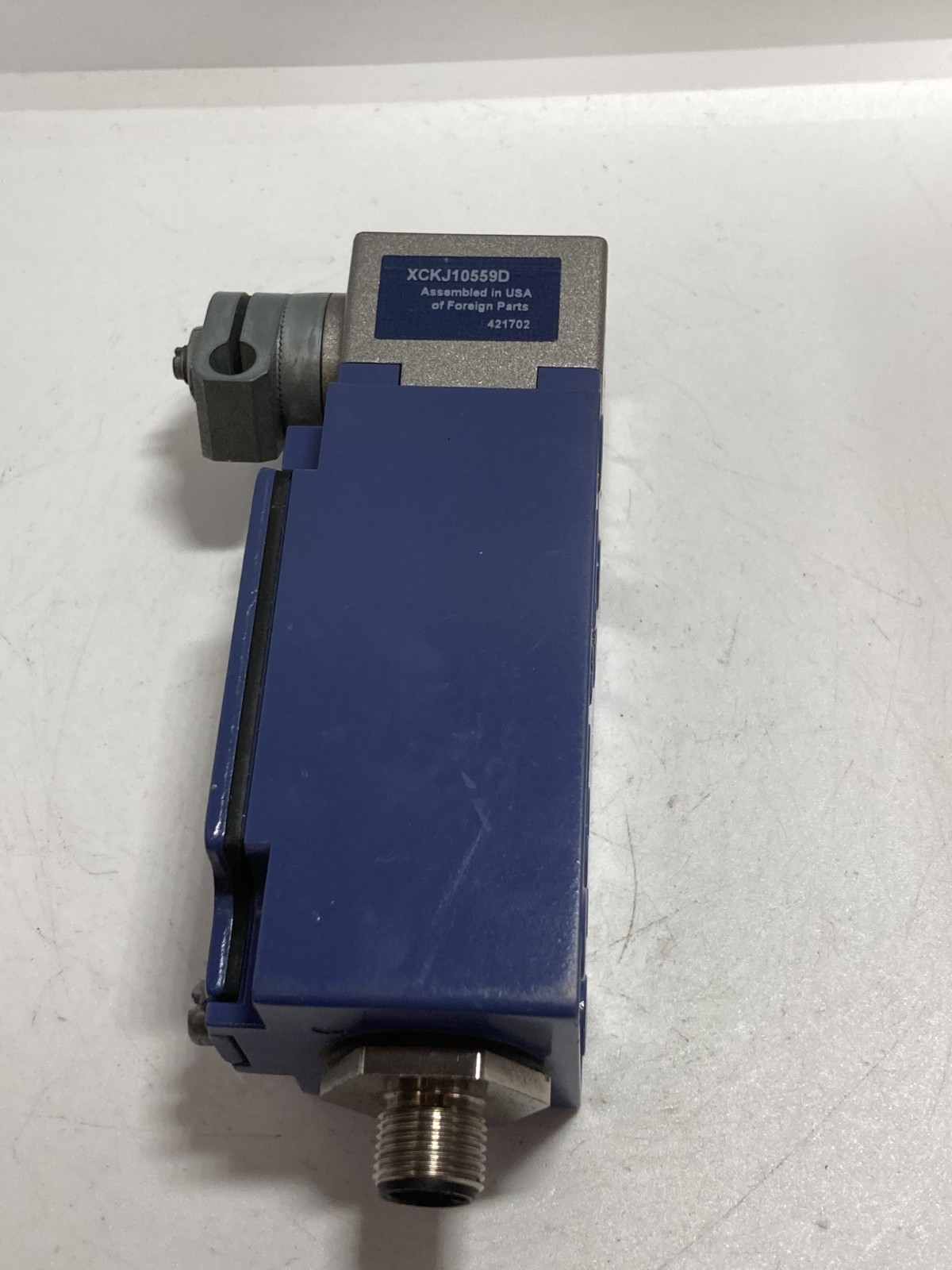 TELEMECANIQUE XCK-J10559 LIMIT SWITCH 30V MAX 4A MAX WO/ROD NNB