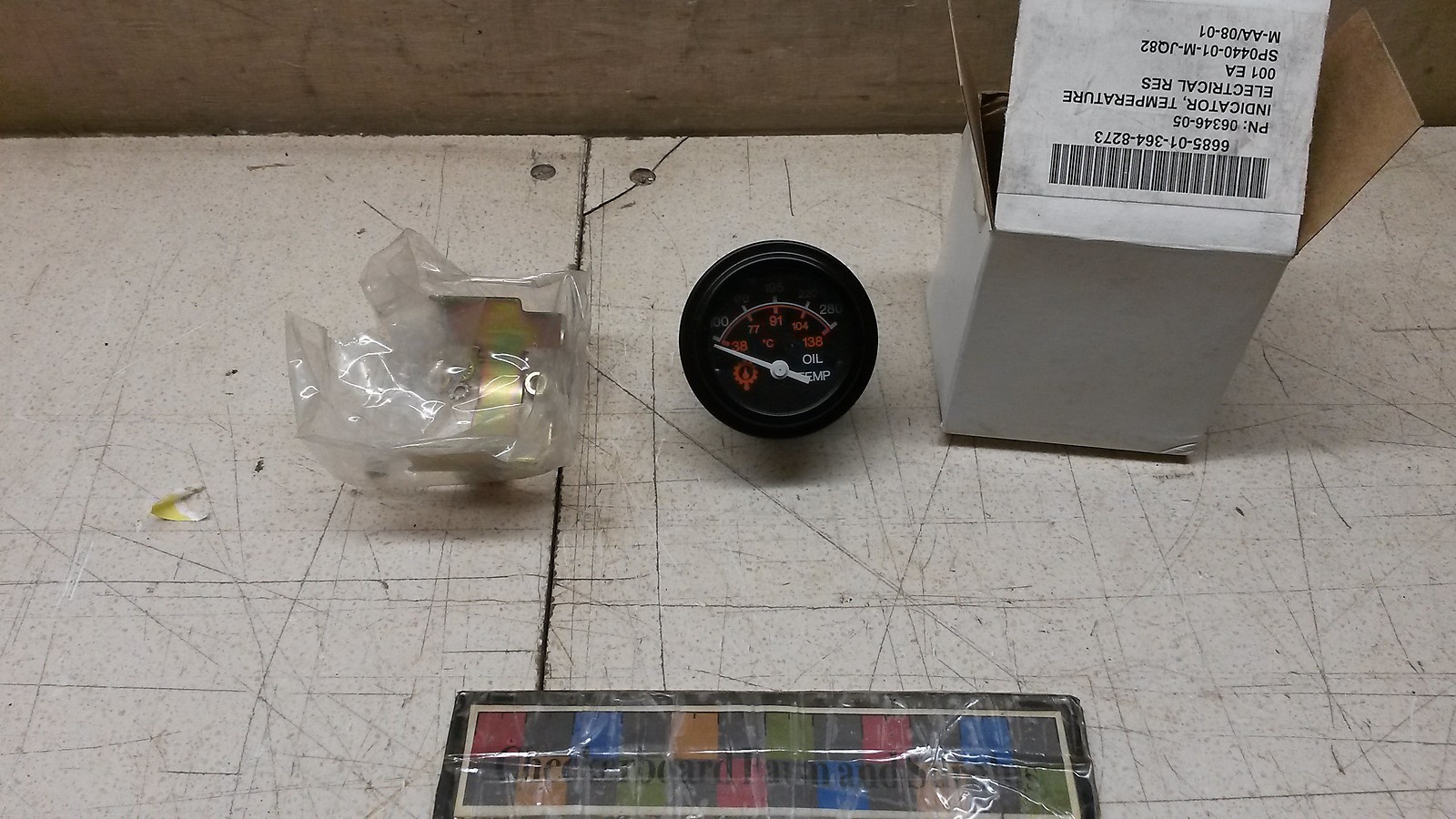 NOS Maxima Technologies Temperature Indicator Dial 06346-05 89U29D6 24V-DC