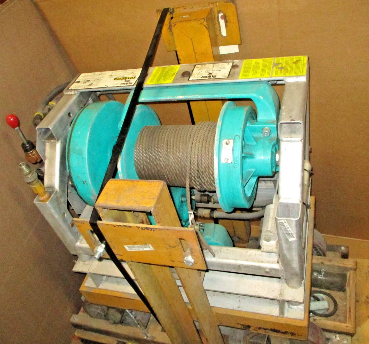 Spider LSR-1 Max. Load Cap. 1000LBS 120PSI 500FT Wire Rope 5/16″ 53575IPL