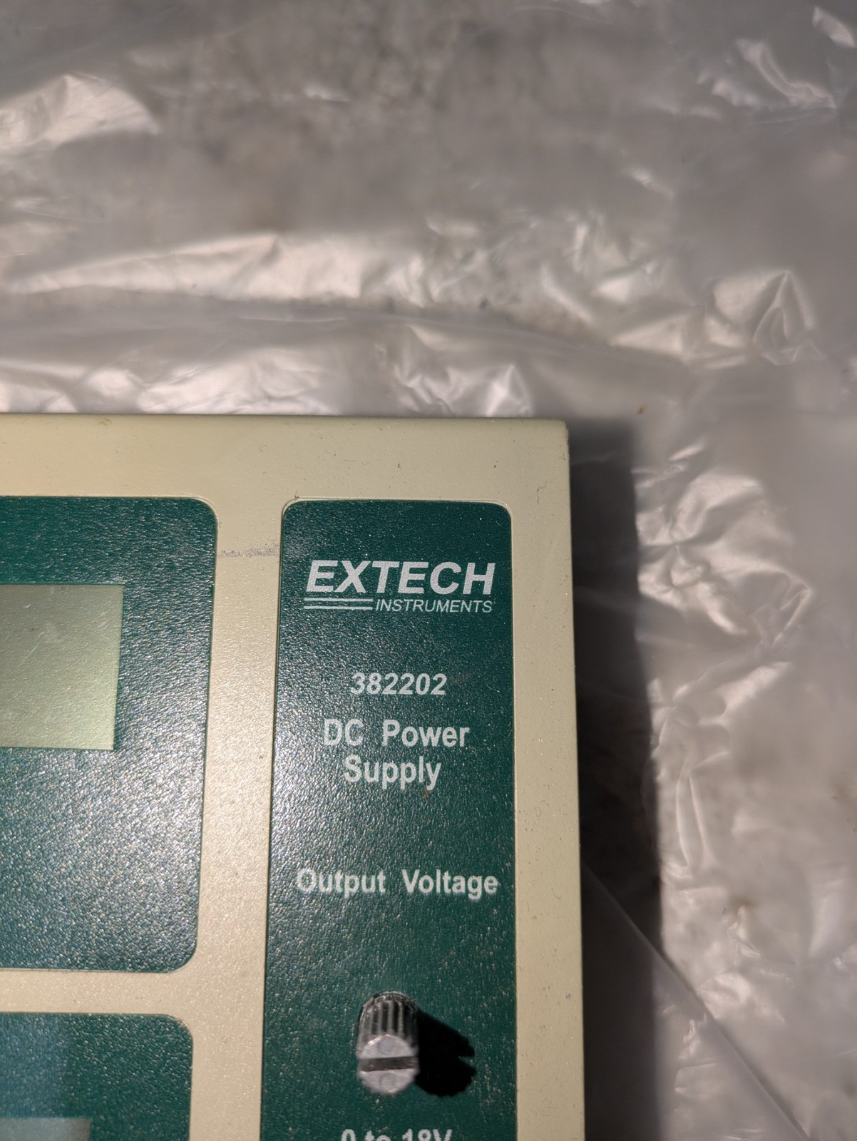 EXTECH 382202 DC POWER SUPPLY XY7.820.204